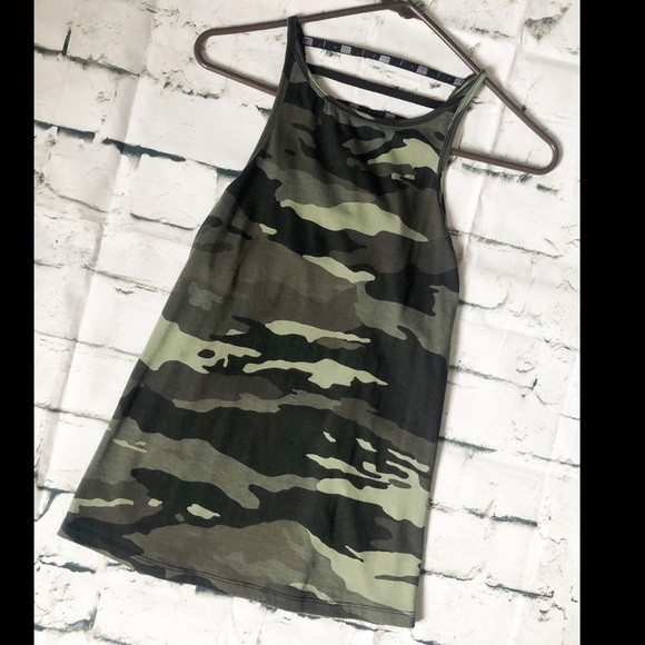 Victoria's Secret Tops - Victoria’s Secret SPORT Camo Tank